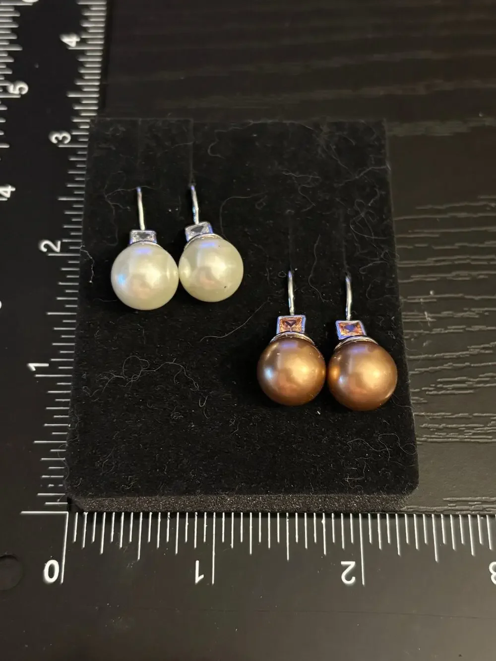 Vintage-Style Pearl Drop Earrings Set, White & Bronze
